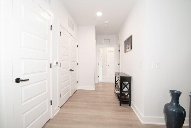 Building Photo - 3101 Govalle Ave