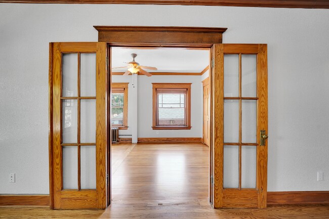 Building Photo - 2708 E 14th Ave