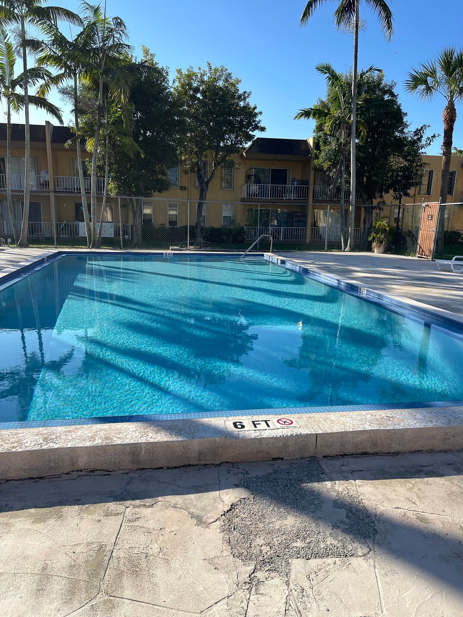 Building Photo - 13700 SW 62nd St