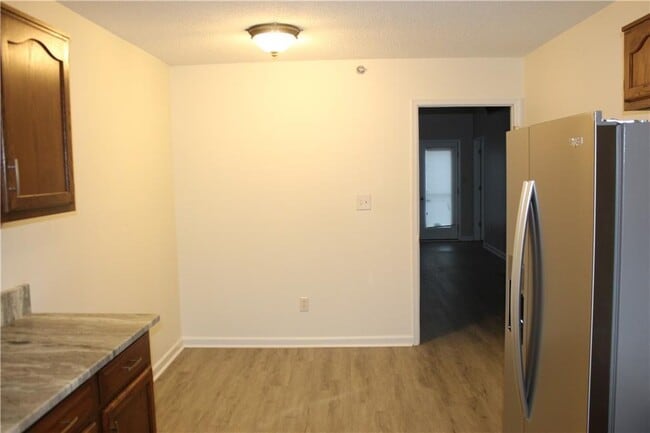 Building Photo - 5053 Gardenia Cir