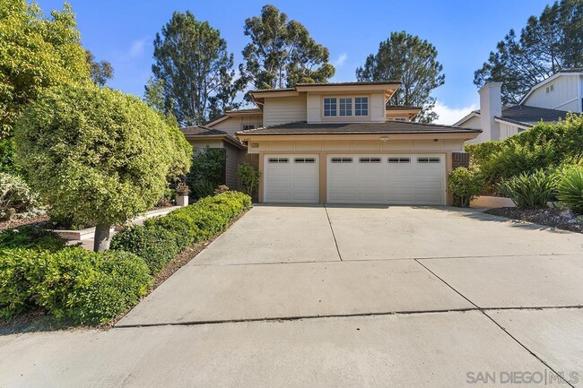 Primary Photo - 4485 Sunset Bluffs Way