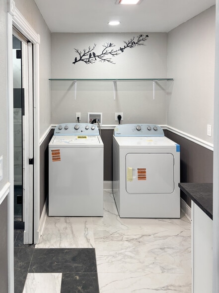 Building Photo - 465 County Road 180