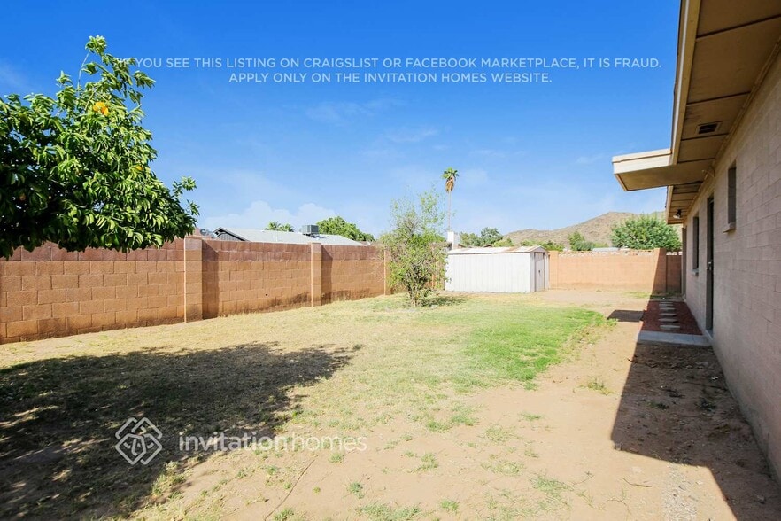 Building Photo - 2254 W Bloomfield Rd