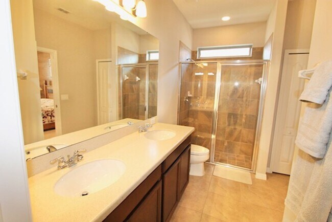 Building Photo - Orlando - Furnished, 4 Bedroom, 2 Bathroom...