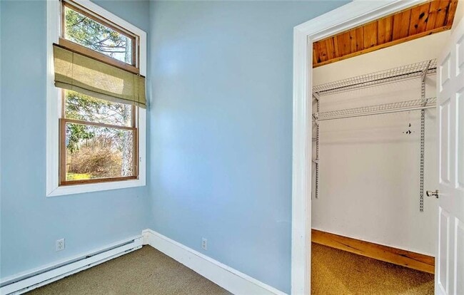 Building Photo - 18 Orchard Ave