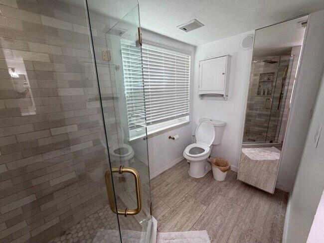 Building Photo - Beautiful 2 bedroom, 2 bath Condo located in Winter Park