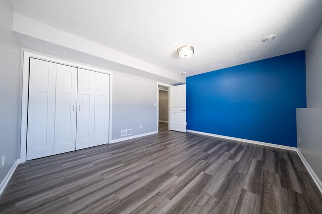 Building Photo - 6668 Coach House Ln