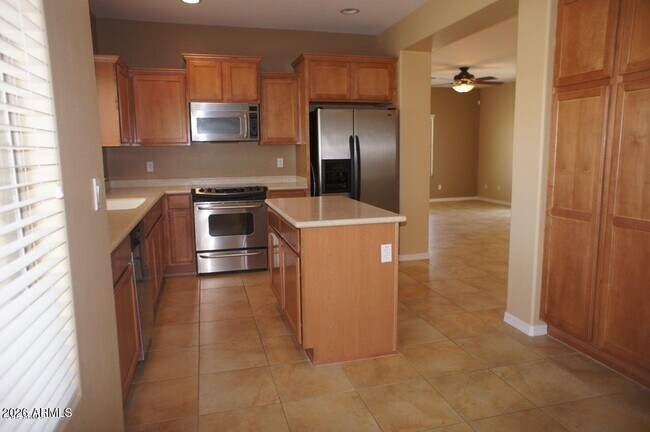 Building Photo - 26550 N 53rd Glen