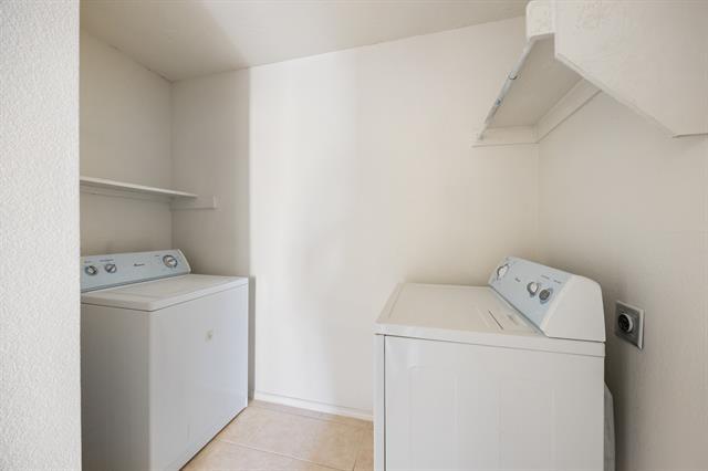 Building Photo - 211 Prentice Dr