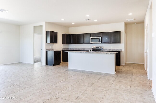Building Photo - 1075 W Avalon Canyon Dr