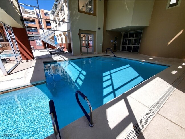 Building Photo - 47 E Agate Ave