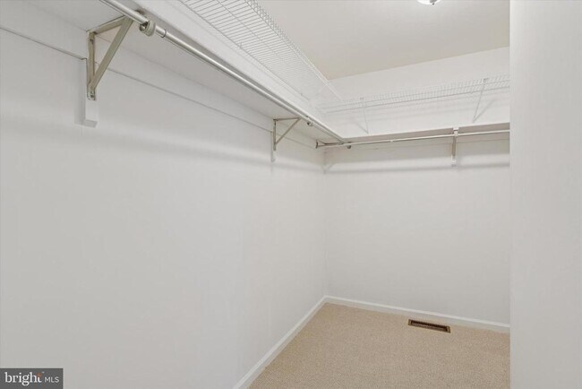 Building Photo - 235 Copper Beech Dr