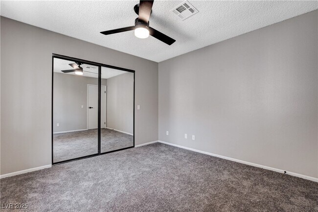 Building Photo - 6657 W Tropicana Ave