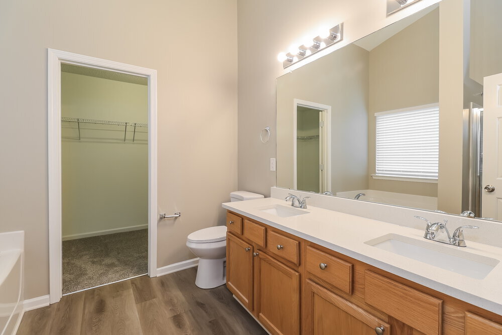 Building Photo - 2111 Hunters Trail Dr