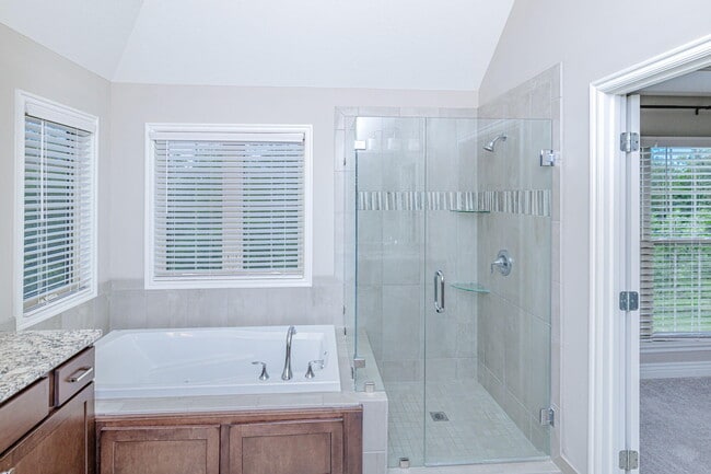 Building Photo - 5200 Shoal Creek Ct