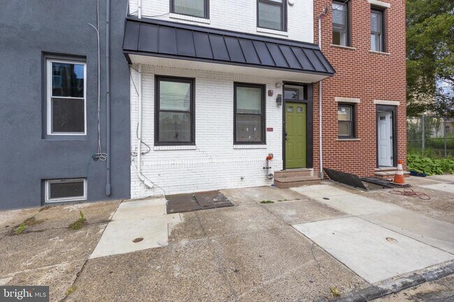 Building Photo - 2604 Frankford Ave