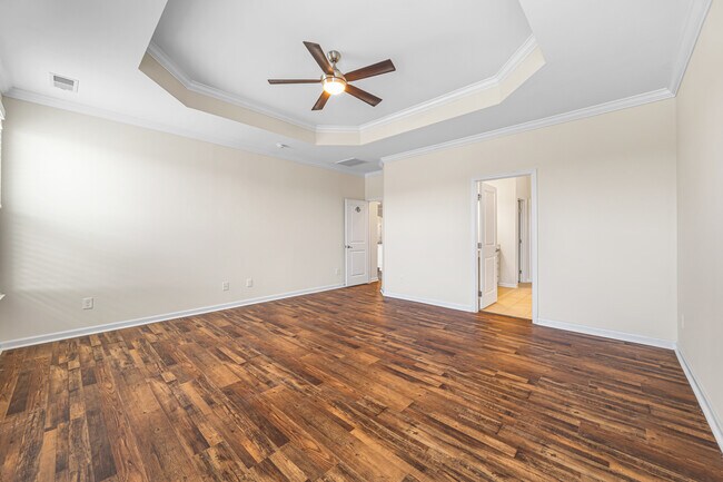 Building Photo - 4006 Fall Oak Terrace