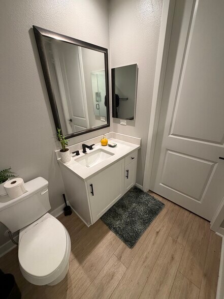 Building Photo - 14311 Claro Way