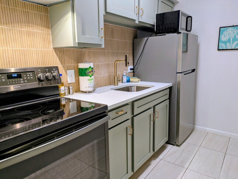 Building Photo - 1020 15th St