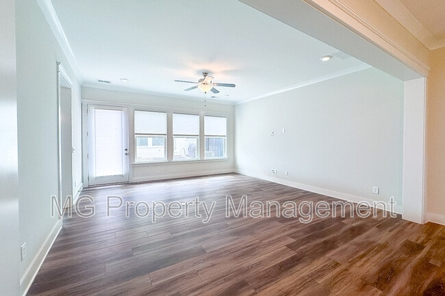 Building Photo - 4714 Blanchard Wy
