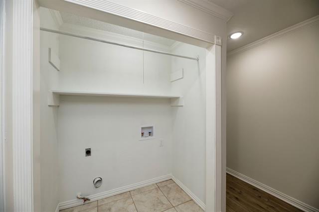 Building Photo - 5624 Charlott St