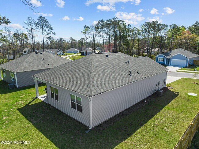 Building Photo - 1561 Pleasant Holw Ct SE