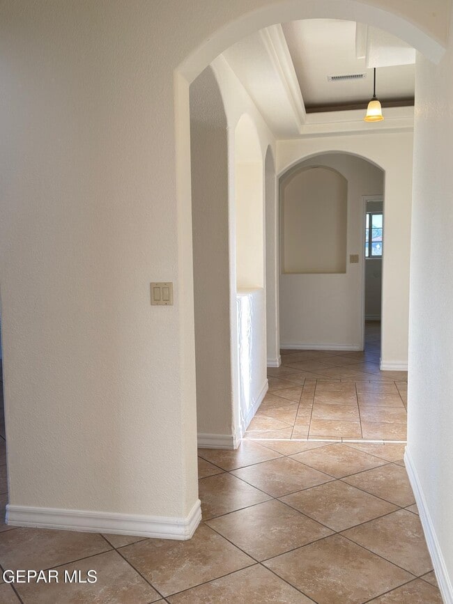 Building Photo - 5466 Buffalo Creek Dr