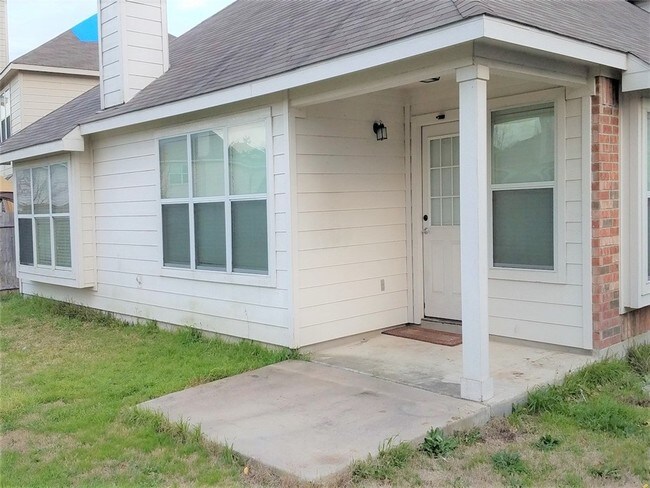 Building Photo - 352 King Elder Ln