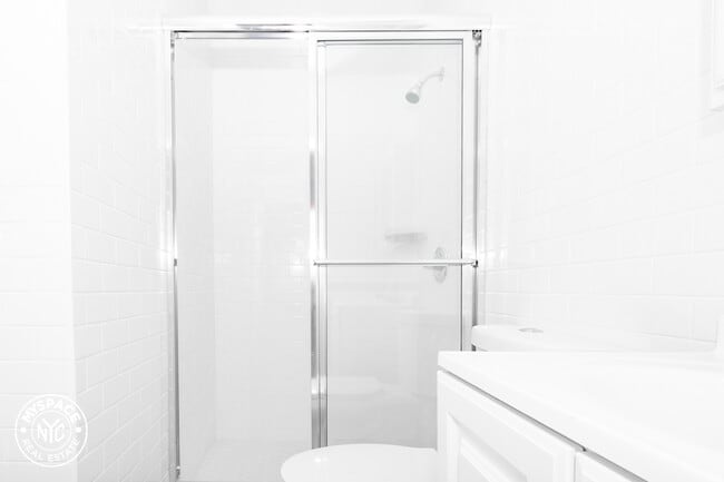 Building Photo - 25 Jefferson St