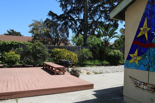 Building Photo - Beautiful 4-bedroom 2 bath Carpinteria hom...
