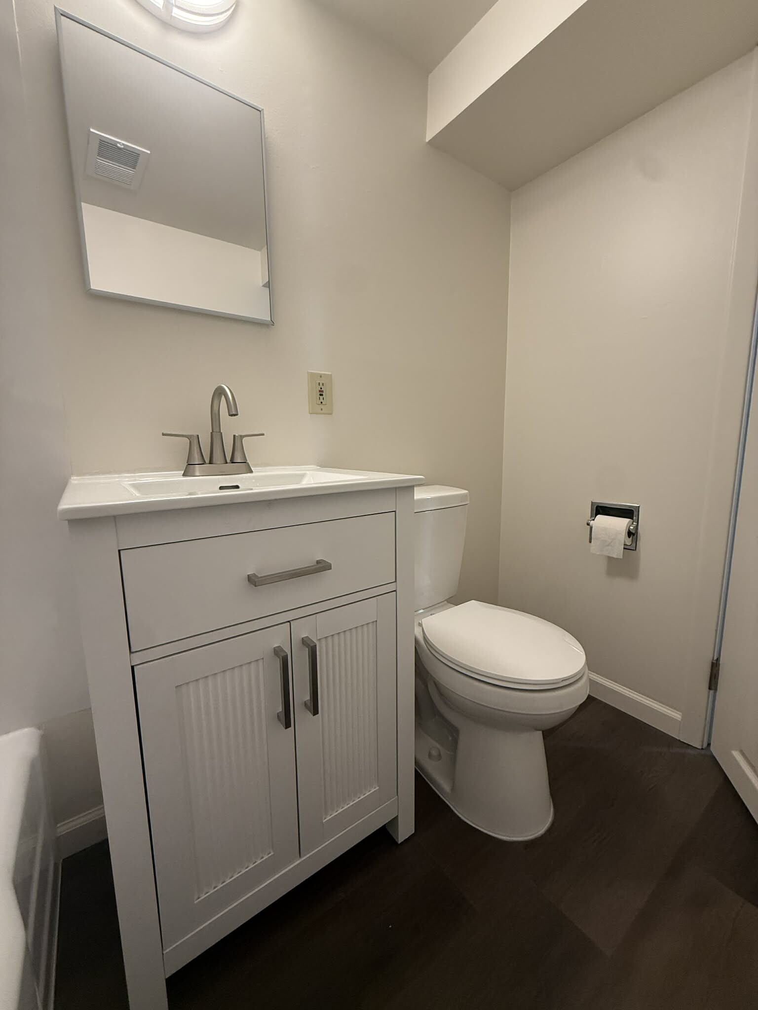 Building Photo - 4220 S 49th St