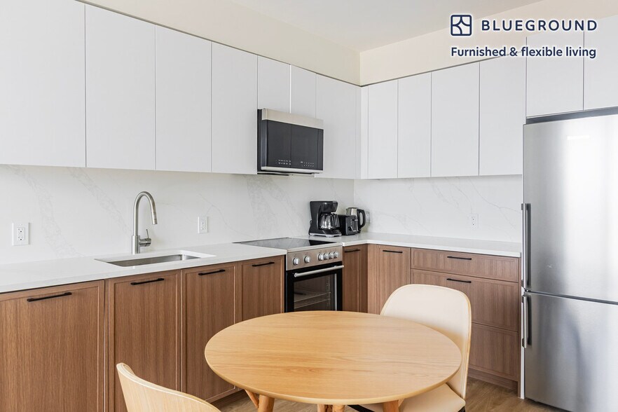 Building Photo - 159 Boerum St