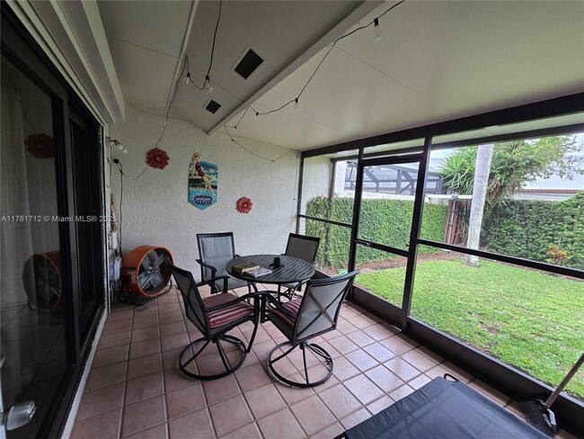 Building Photo - 8666 SW 114th Pl