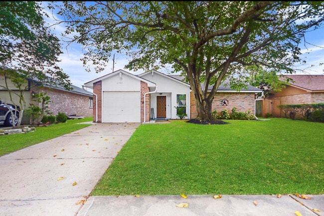 Primary Photo - 23915 Silversmith Ln