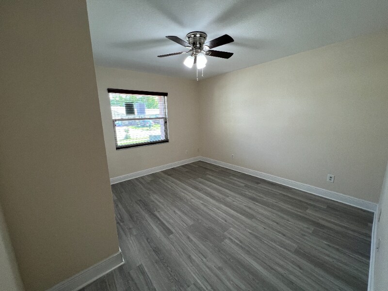 Building Photo - 1425 Orchid Ln