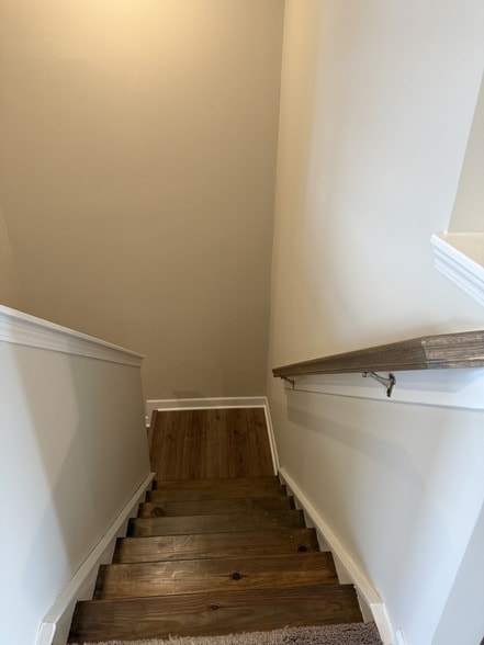 Building Photo - 4417 Hoboken Wy