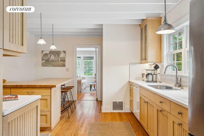 Primary Photo - 50 Corrigan St