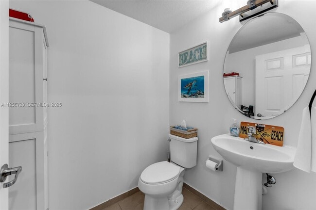 Building Photo - 3763 SE 2nd St