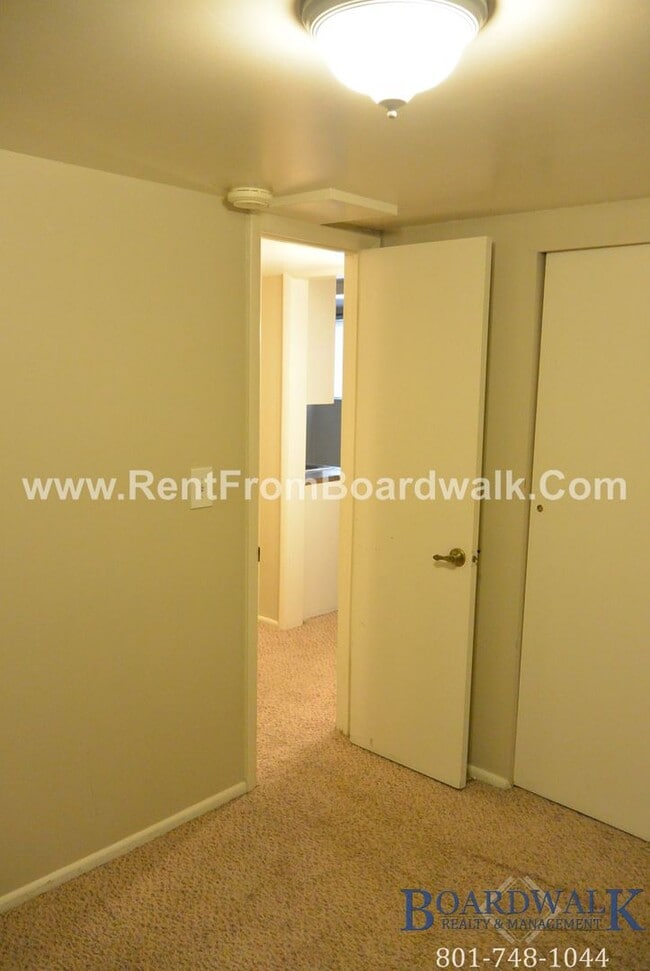 Building Photo - 1955-1957 S Foothill Dr