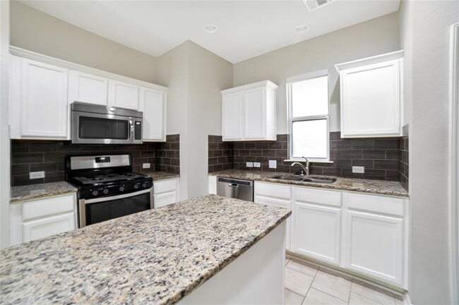 Building Photo - 106 Gambel Oak Way