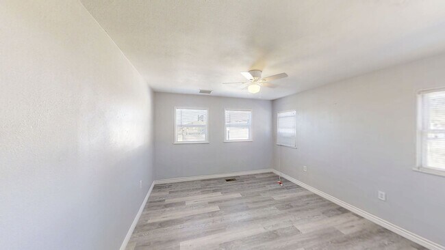 Building Photo - Charming 4 bed 2 bath home in Yucaipa