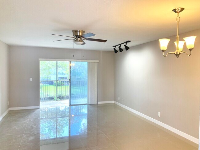 Building Photo - 2750 Forest Hills Blvd