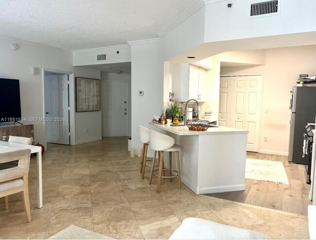 Building Photo - 3245 NE 184th St