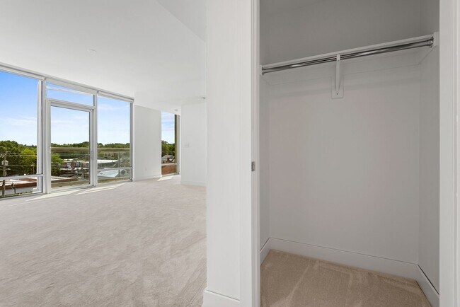Building Photo - 2BR/2BA Condo at Greenbridge – Available 1...