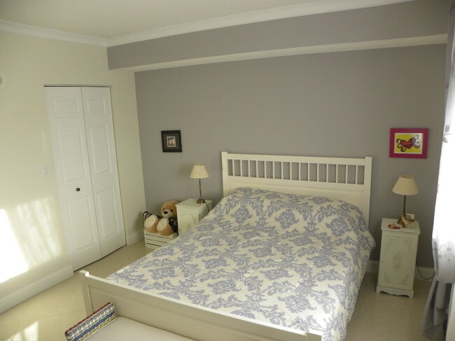 Building Photo - 4242 NW 2nd St