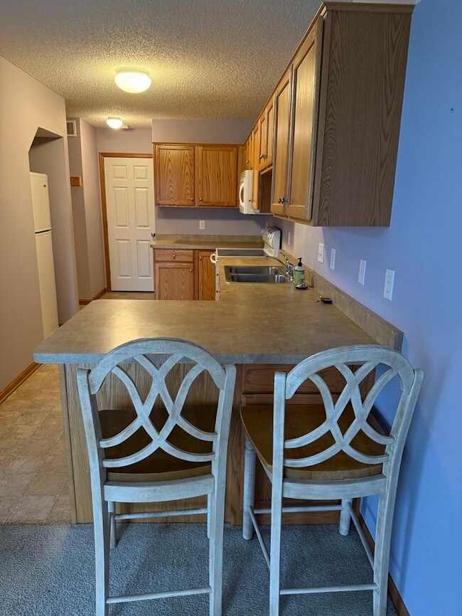 Building Photo - 6112 Maclynn Ave NE