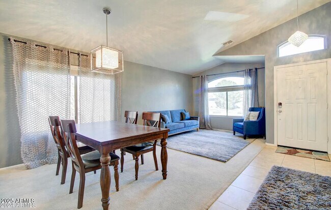 Building Photo - 1277 W Busa Dr
