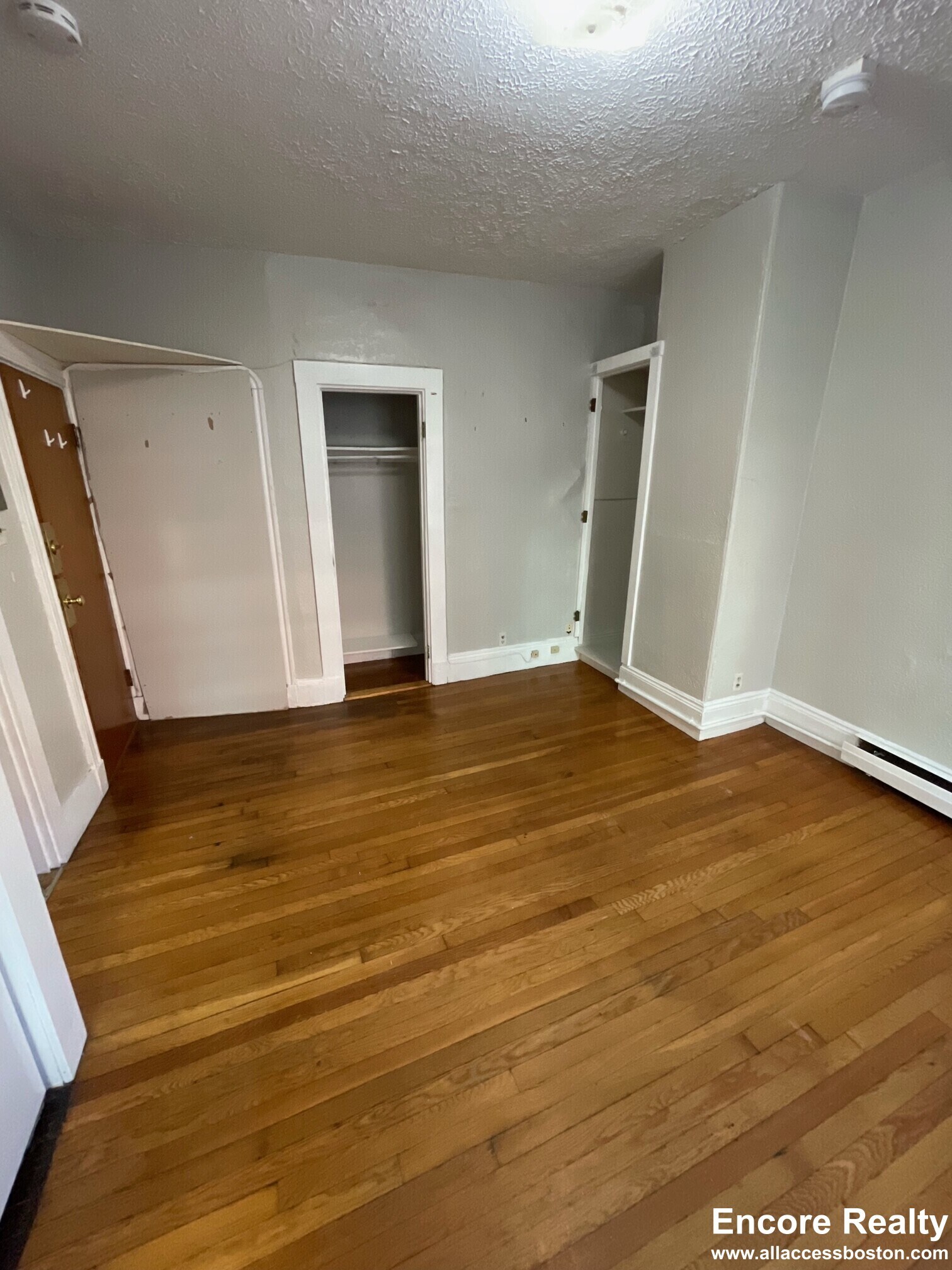 Building Photo - 41 Anderson St