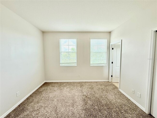 Building Photo - 956 Sombra St
