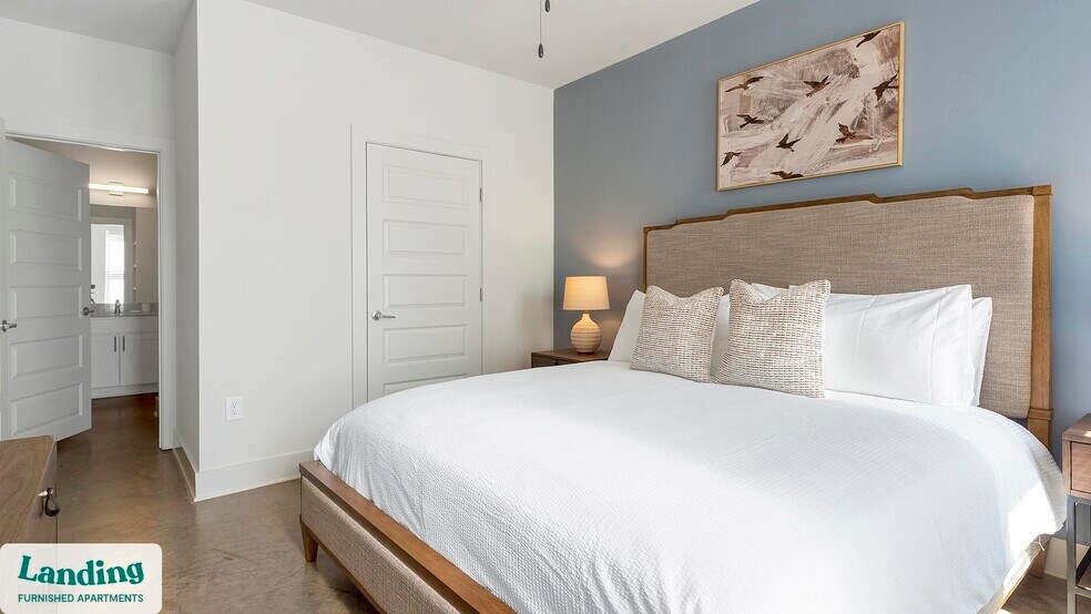 Building Photo - 404 W 26th St